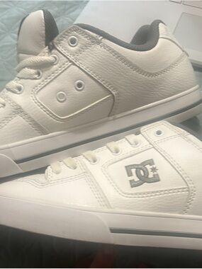 DC White Skate Shoes
